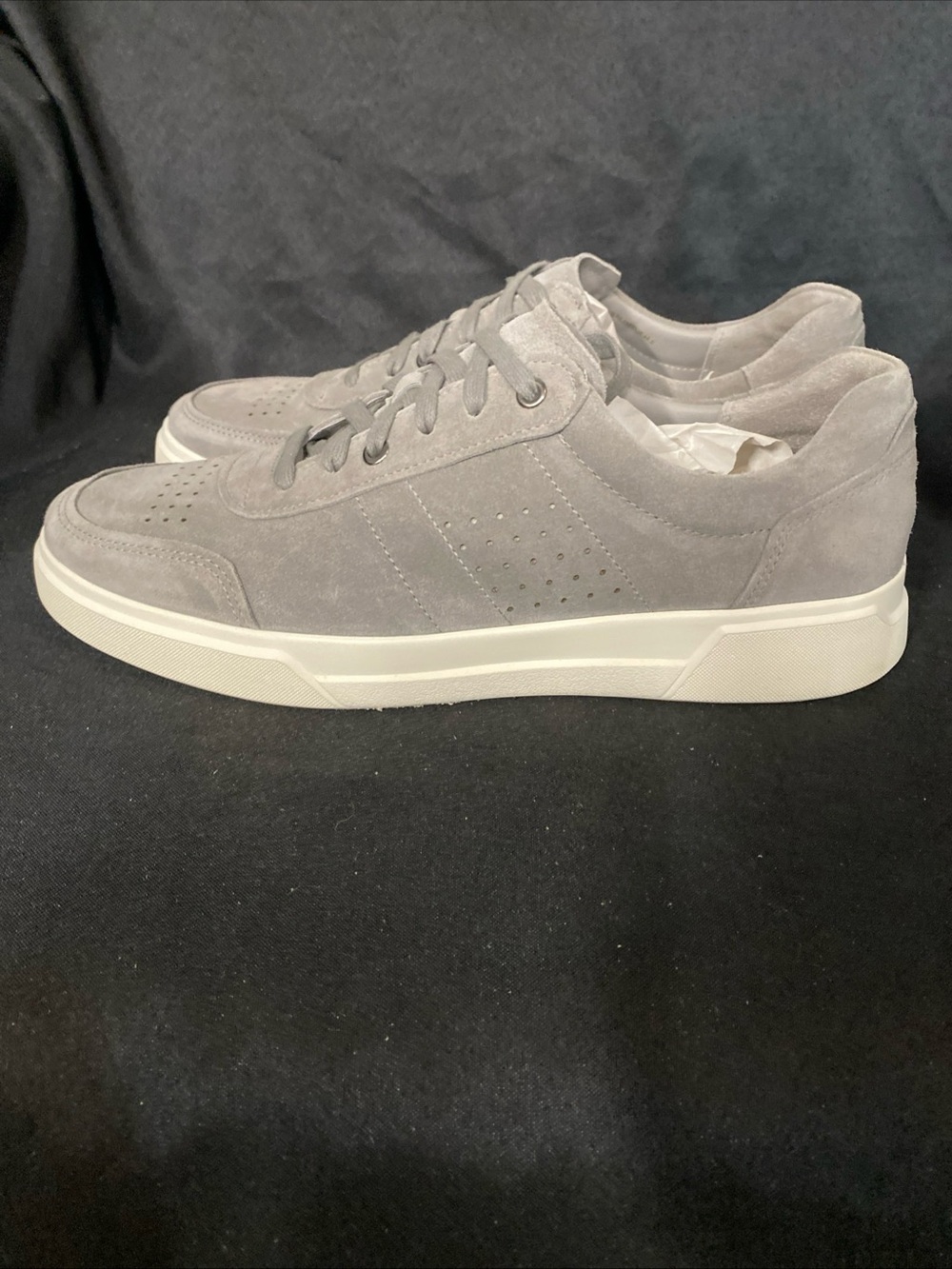 Vince Gray Suede Low-Top Sneakers